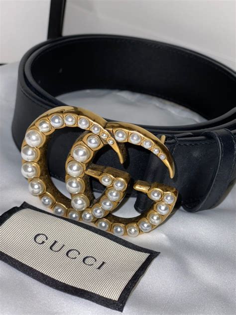 women authentic gucci belt